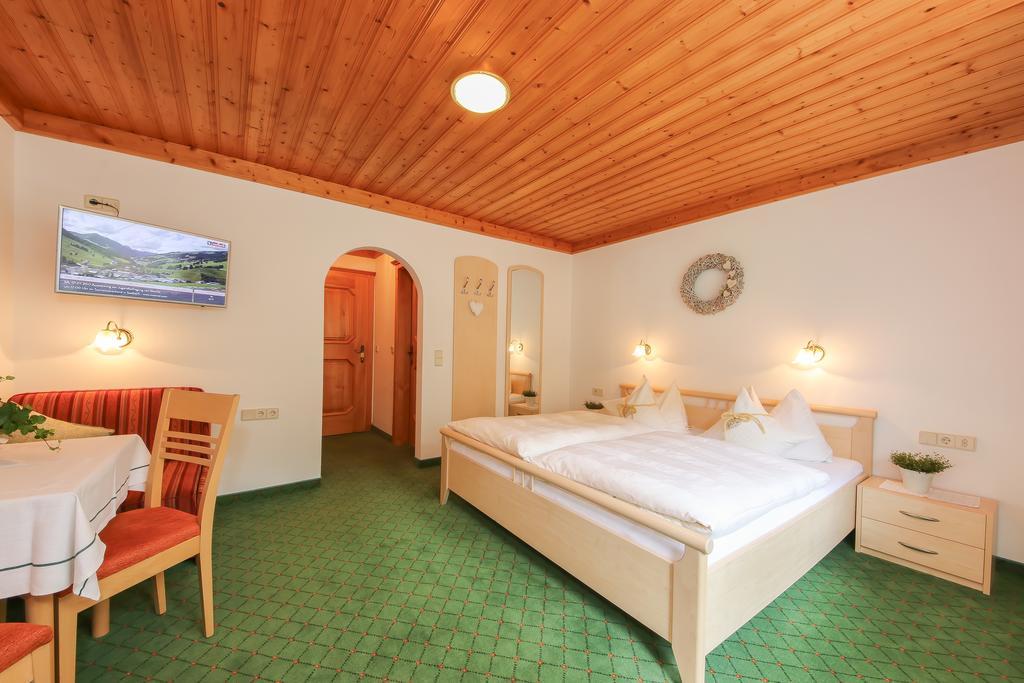 Bed and Breakfast Haus Spieleck Зальбах-Гінтерглемм Екстер'єр фото